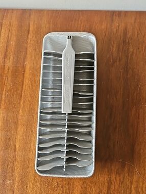 Vintage Magic Touch Ice Slice Aluminum Tray